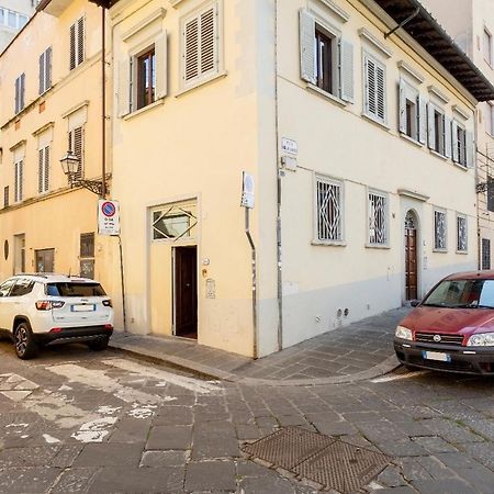 Appartement Cozy Classic Italian House Near Santa Croce, On The Lungarno à Florence Extérieur photo