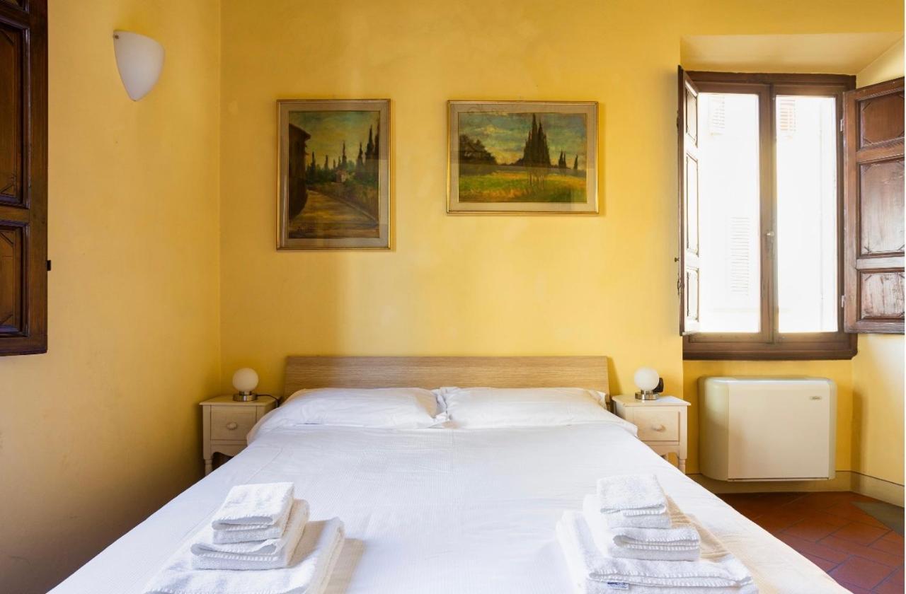 Appartement Cozy Classic Italian House Near Santa Croce, On The Lungarno à Florence Extérieur photo